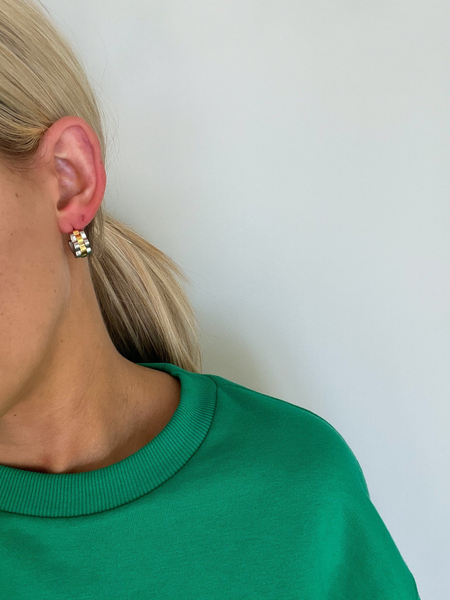 SMALL TWO TONED ROLLY HOOPS